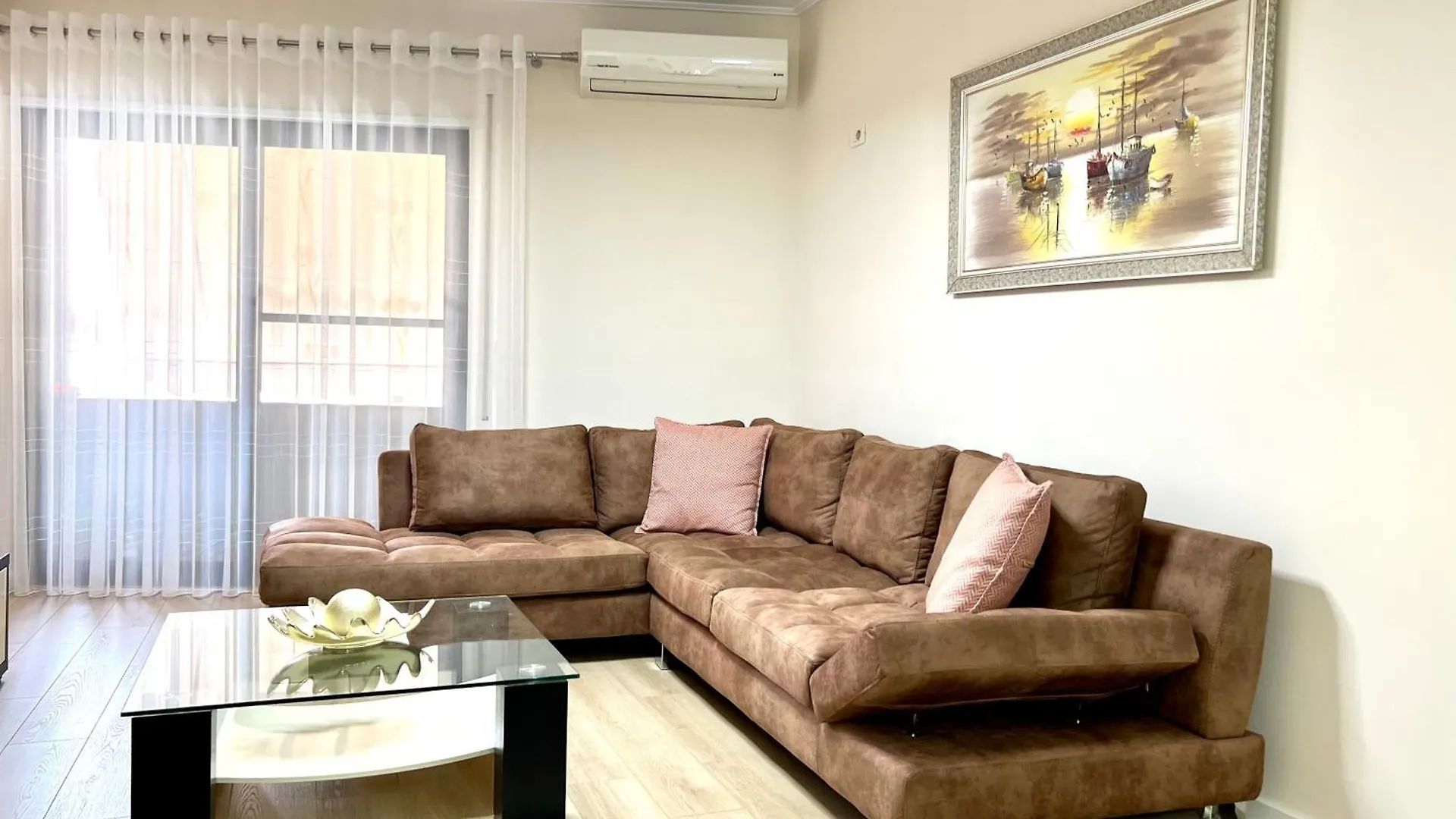 New Bazaar Cozy Apartment 3 Tiran